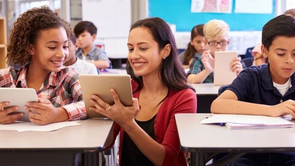 Education and Technology: The Latest Apps and Digital Resources for Teachers to Use in the Classroom